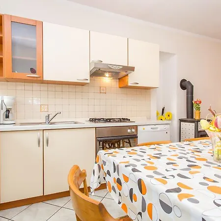 Διαμέρισμα Ana *